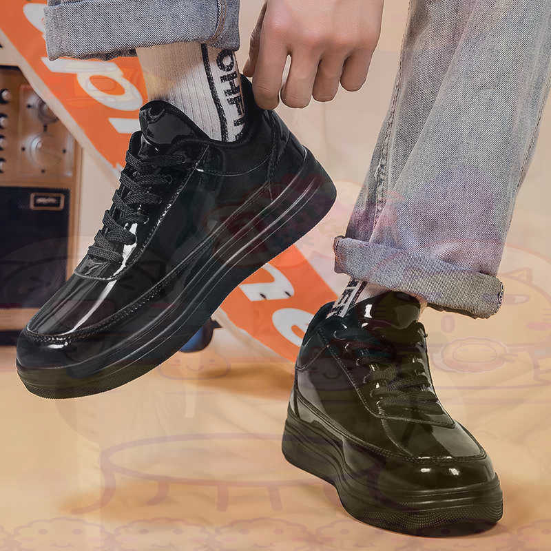 Most Collectible Vintage Items - Sepatu Bot Ukuran 33 Sepatu Tenis